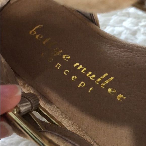 Bettye Muller Heeled Sandals - Picture 5 of 5